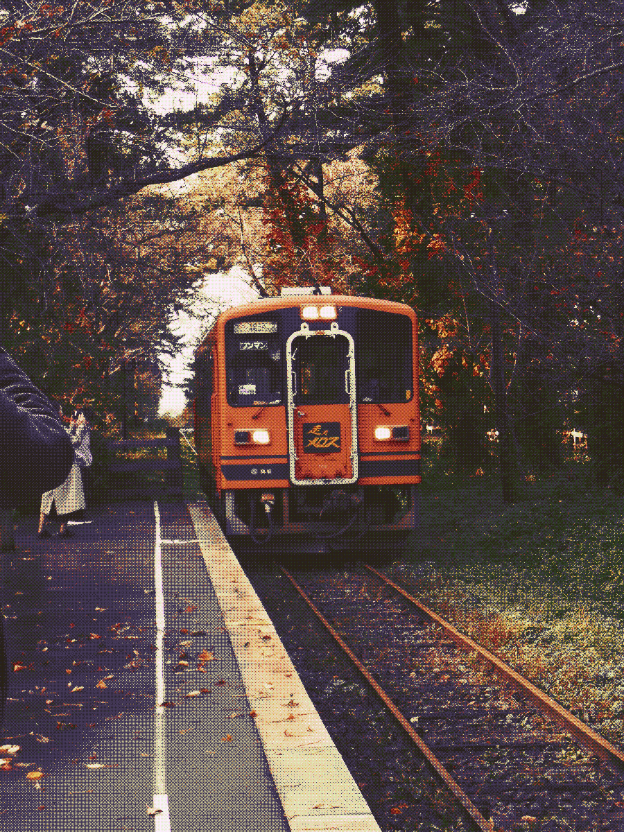 dithered photo of 走れメロス one man train car